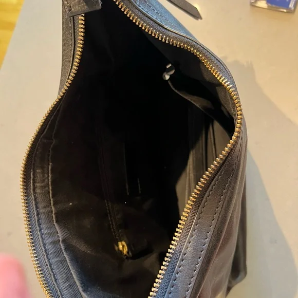 Frye Claude Hobo purse in Black leather - Picture 6 of 11